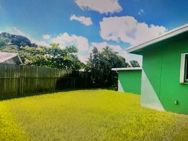 Building Photo - 1260 SW 28th Rd