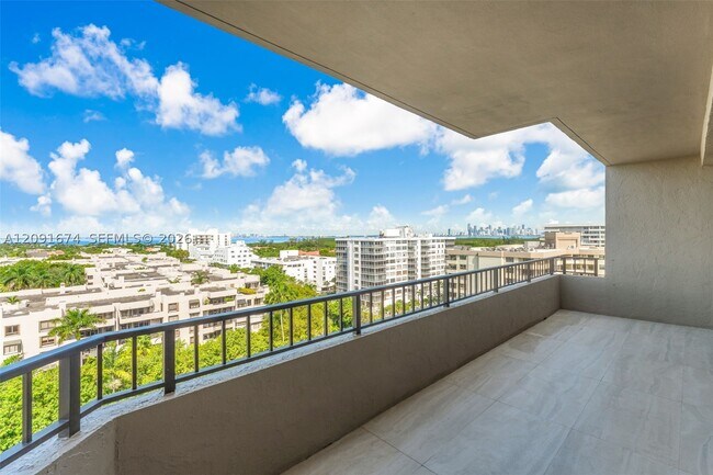 Building Photo - 251 Crandon Blvd