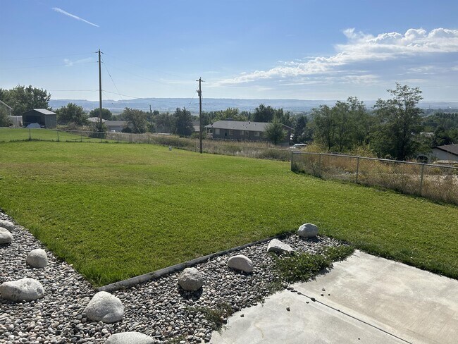 Building Photo - 1604 Rawhide Strip