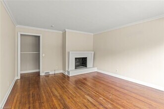Building Photo - 1200 Lamont Dr