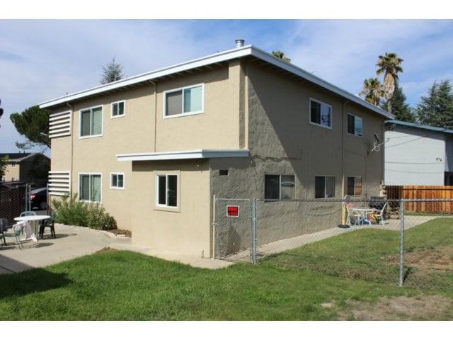 Building Photo - 1584 Blossom Hill Rd
