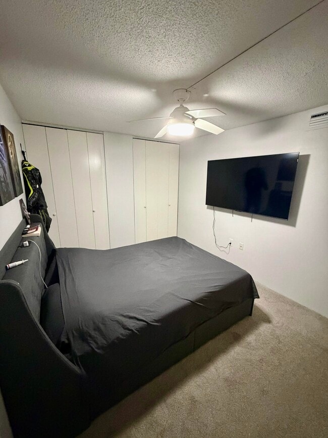 Foto del edificio - 3930 S Roosevelt Blvd