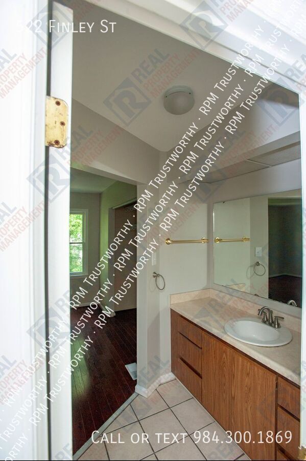 Foto del edificio - 522 Finley St