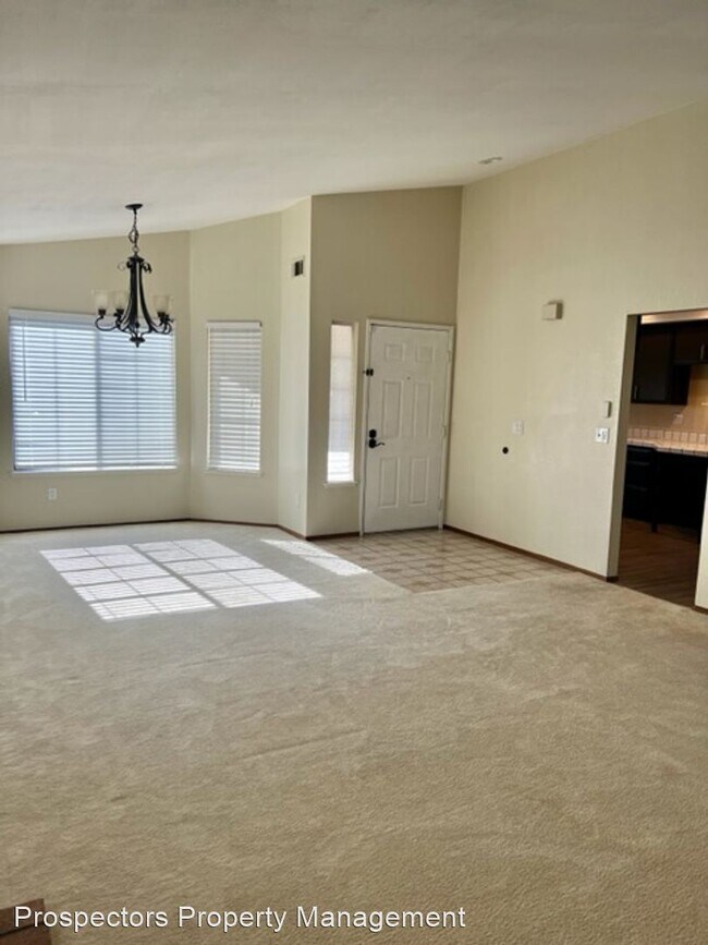 3 br, 2 bath House - 3357 San Saba Dr photo'