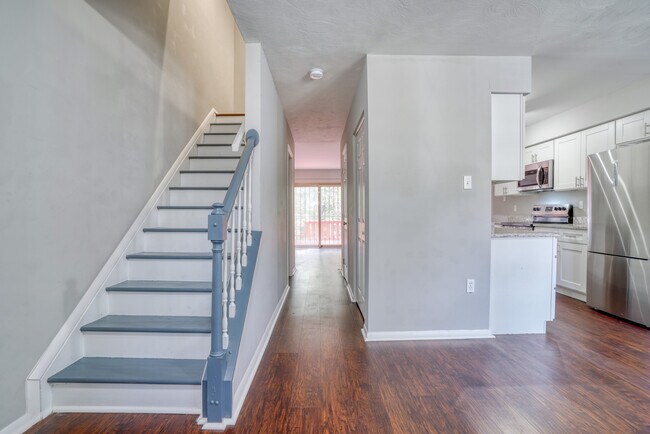 Foto del edificio - 6533 Woodgreen Cir