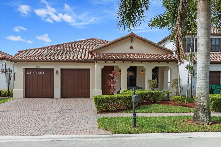 Foto principal - 8364 NW 26th Ct