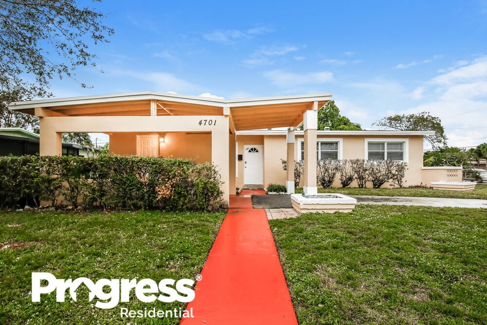 Primary Photo - 4701 NW 11th Pl