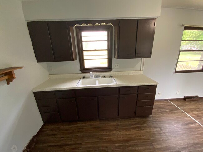 Building Photo - 312 Holmes Ave