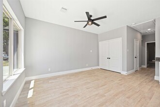 Building Photo - 4651 Mallow St
