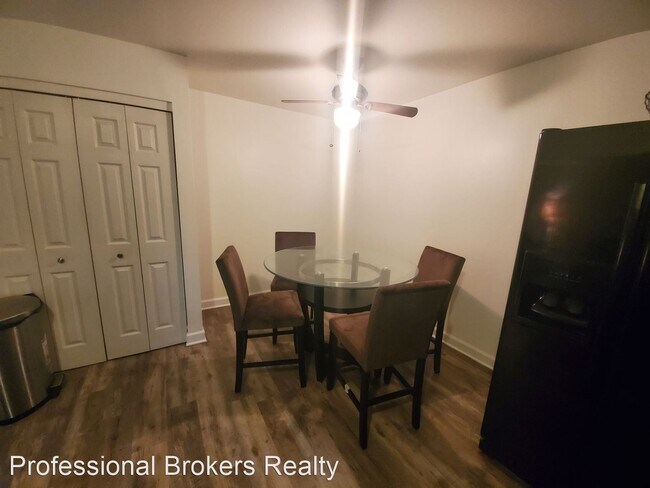 Building Photo - 2 br, 1 bath House - 20224 Frankfort Squar...