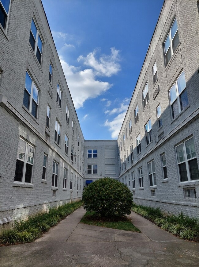 Building Photo - Union Flats
