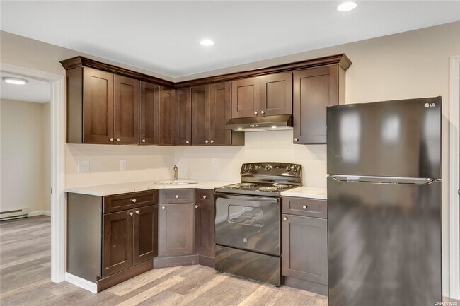 Foto del edificio - 364 Dogwood Rd W