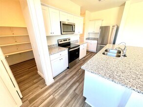 Building Photo - 5915 Grantgrala Dr