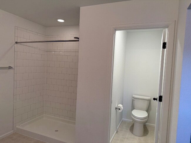 Building Photo - 6074 Donahue Dr