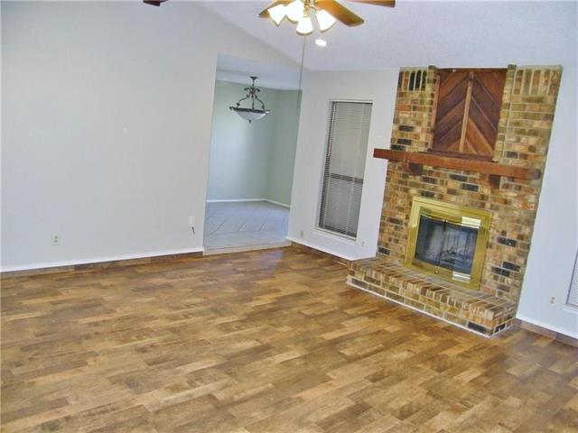 Building Photo - 6445 Green Ridge Dr