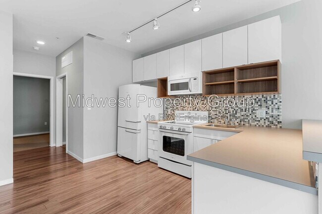 Foto del edificio - 4100 Lindell Blvd