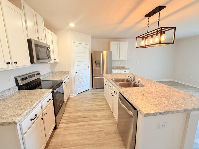 Building Photo - 4Bed/2Bath Home - Woodlands Community