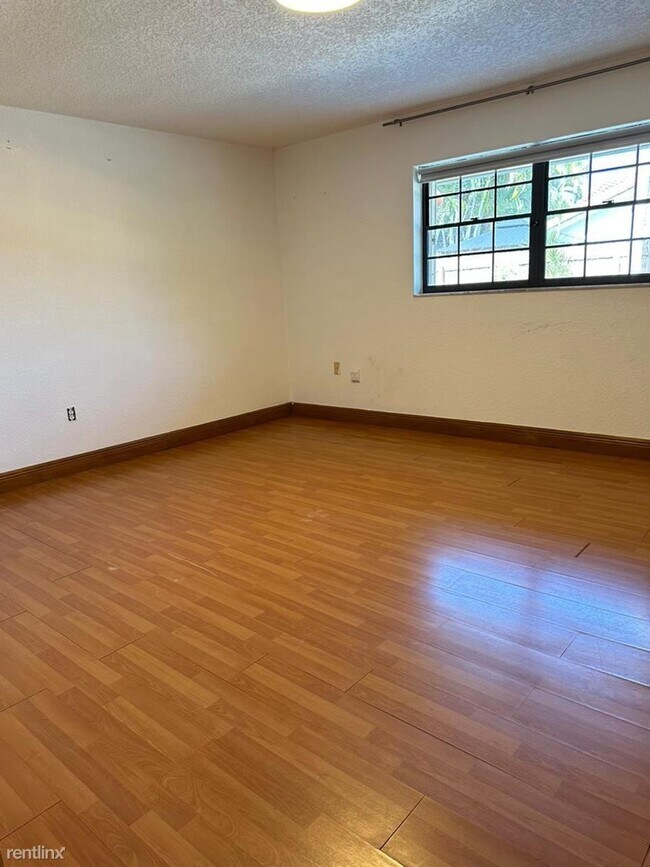 Foto del edificio - 5 br, 3 bath House - 9601 SW 120th Ave