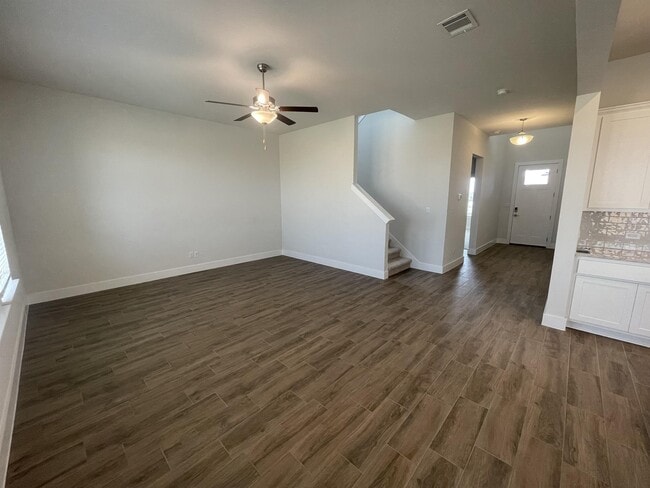 Building Photo - 100 Buckle Cove