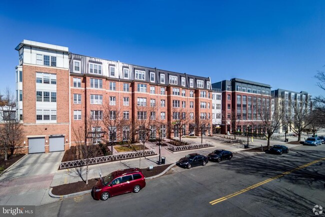 Building Photo - 1391 Pennsylvania Ave. SE