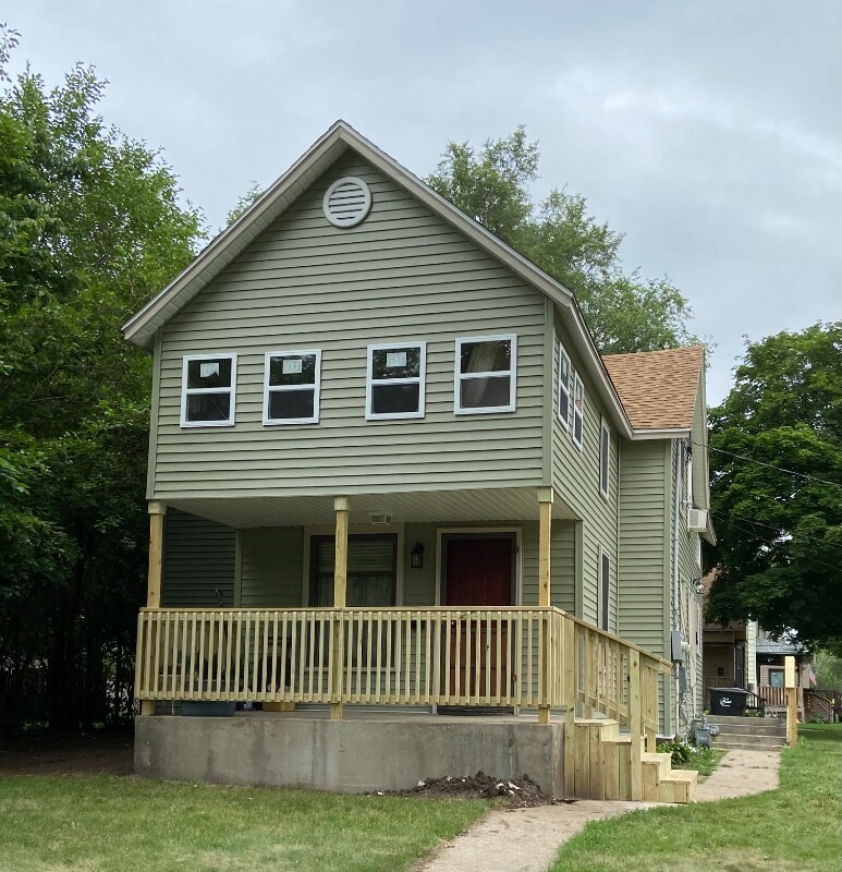 Primary Photo - 503 Middle St