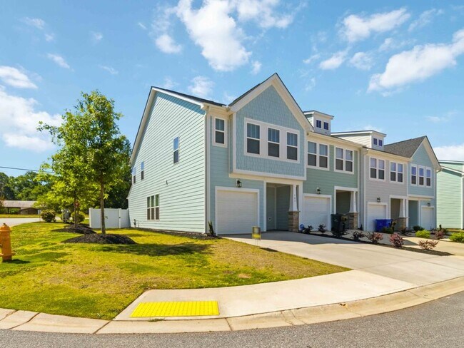 Foto del edificio - 105 Cobden Ct