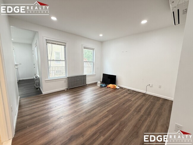 Foto del edificio - 81 Alder St