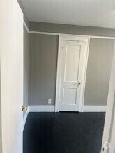Building Photo - 7543 Lozier Ave