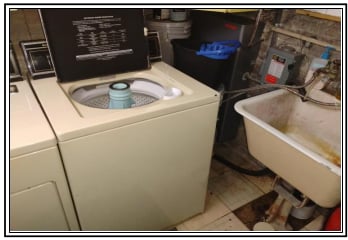 Lavadero - 122 E Vidas Ave