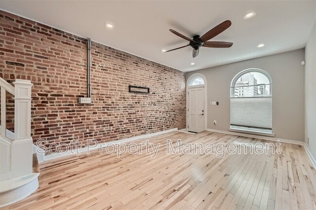 Building Photo - 805 N Chester St