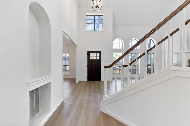 Building Photo - 1414 Bluestone Dr