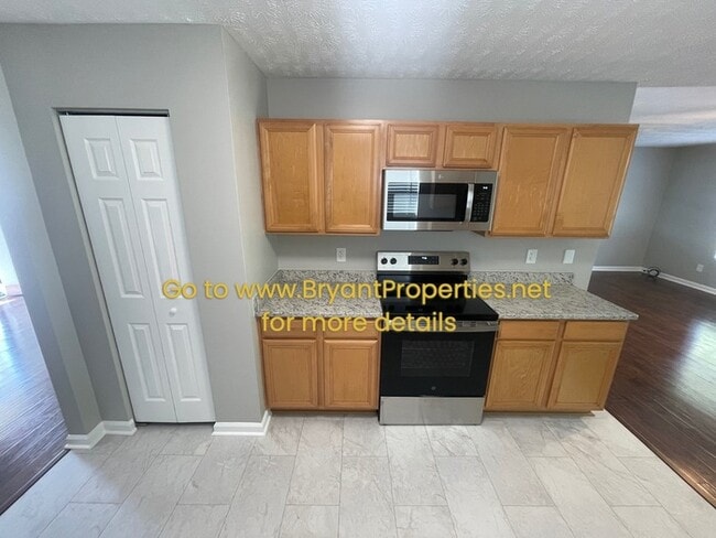 Building Photo - Single Family