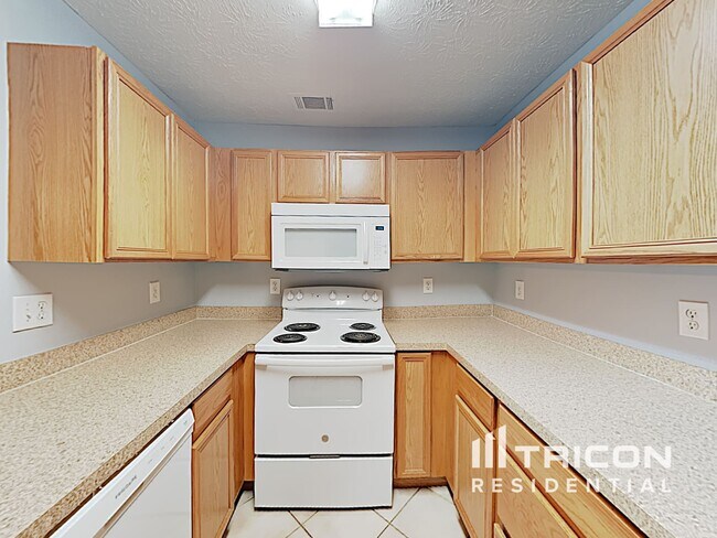 Foto del edificio - 6692 Villa Ct