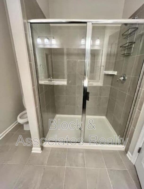 Foto del edificio - 220 Zante Currant Rd