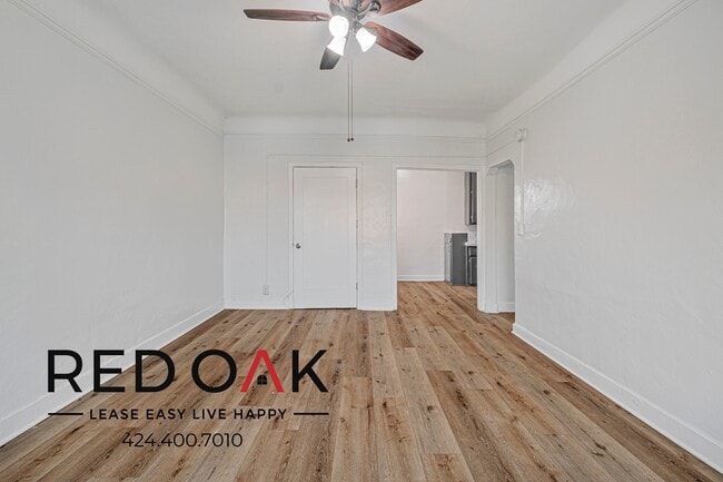 Building Photo - 454 S Catalina St