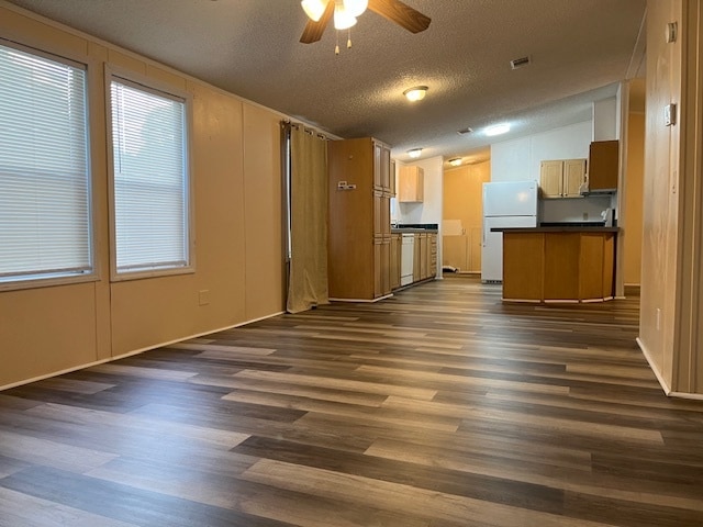 Building Photo - 5924 Ashen Ave