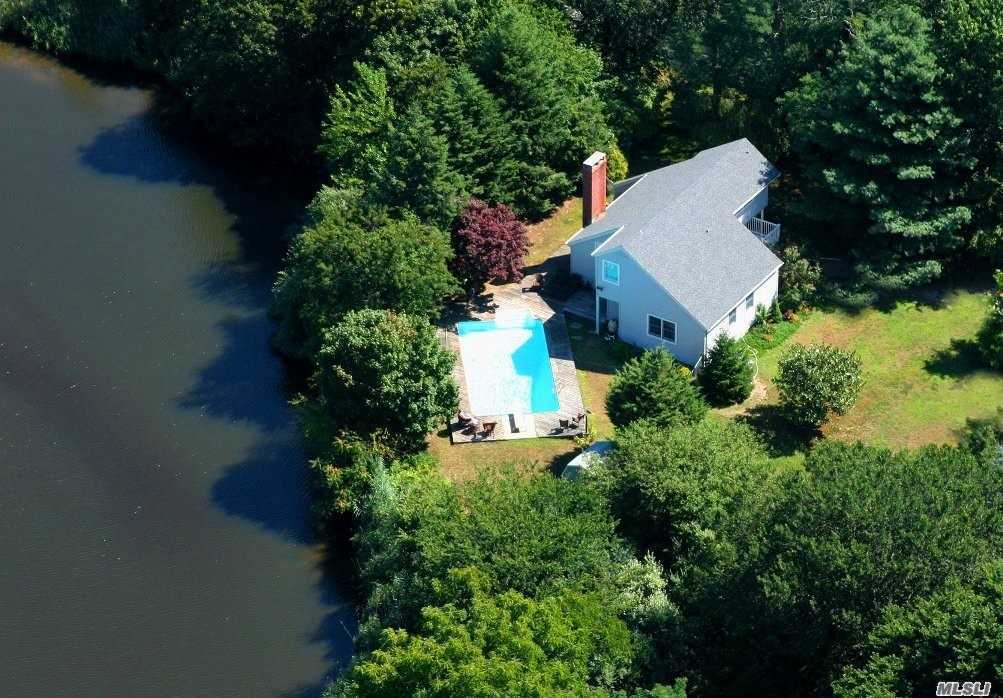 Foto principal - 207 S Jamesport Ave