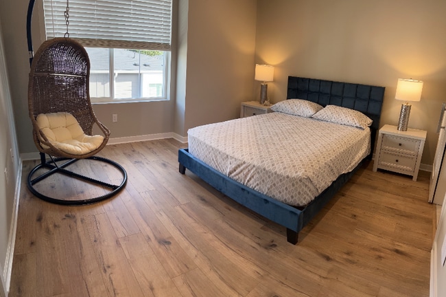 Foto del edificio - 15423 Admiralty Way