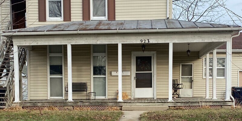 Primary Photo - 923 E. Fort Wayne St