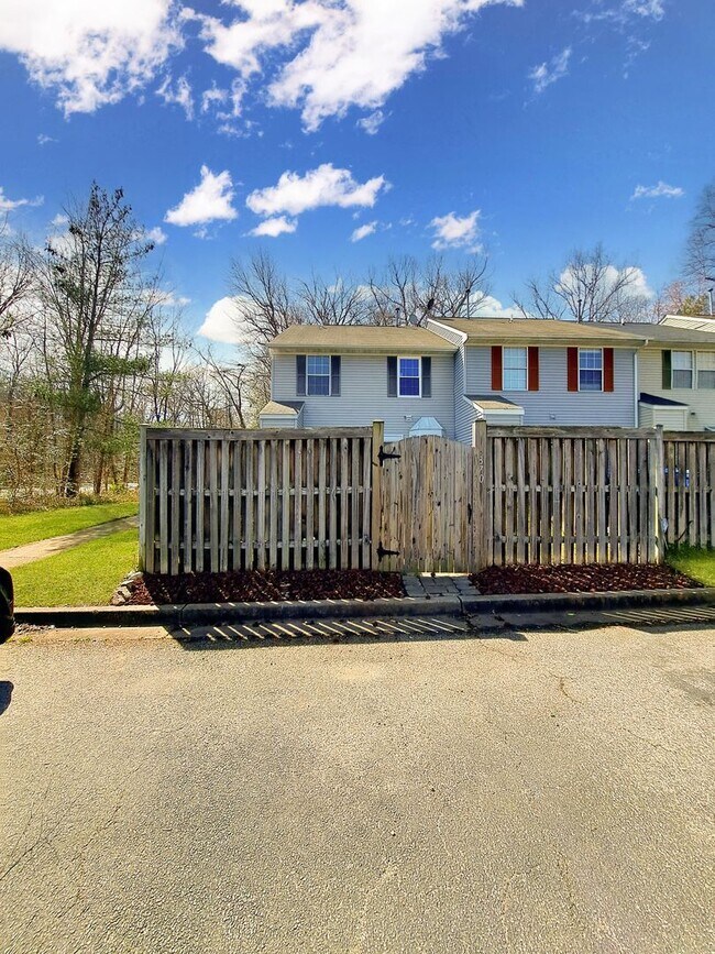 Foto del edificio - 3870 Gateview Pl