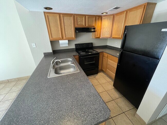 Foto del edificio - 3301 Monroe St NE