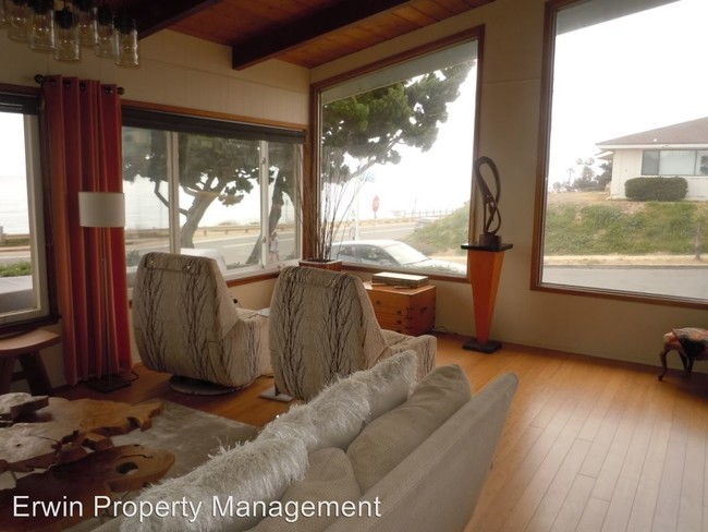 Building Photo - 4 br, 2 bath House - 775 Sunset Cliffs Blvd