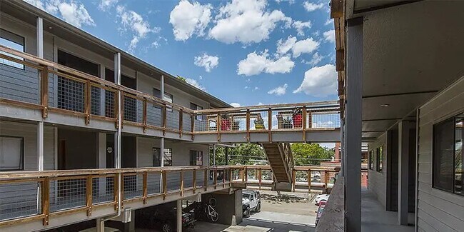 Foto del edificio - 2037 Walnut St