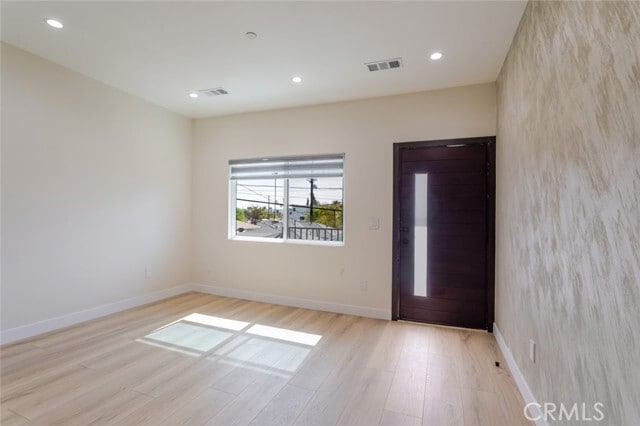 Building Photo - 11112 Emelita St