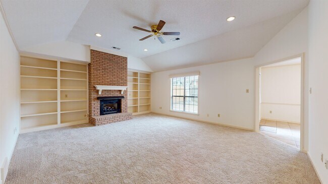 Building Photo - 1186 Barn Swallow Ln