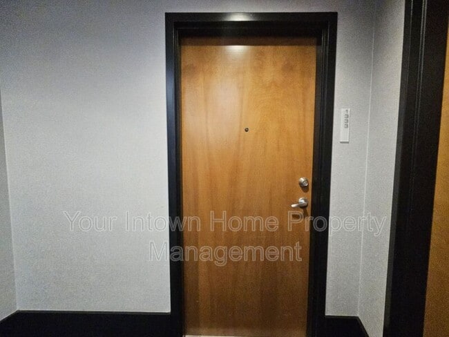 Photo - 923 Peachtree St NE Apartment