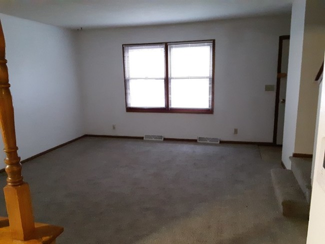 Foto del edificio - Three Bedroom Townhouse