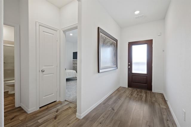 Building Photo - 500 Ranchito Pass