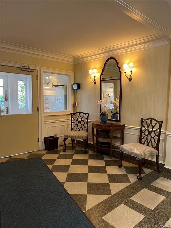 Building Photo - 5 Midland Gardens