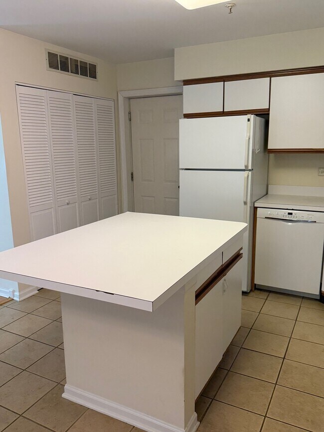 Foto del edificio - 1403 Orleans Dr